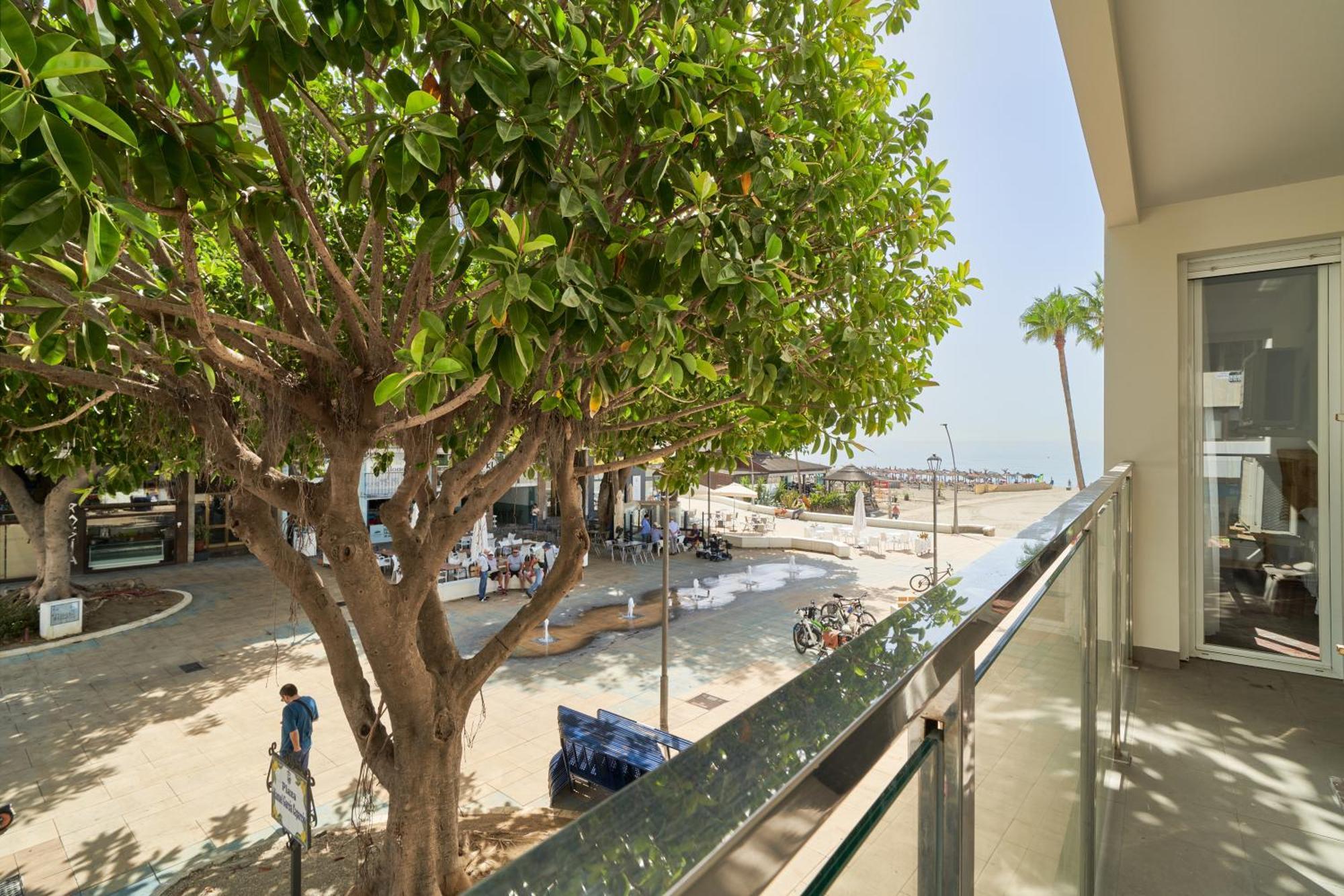 Estepona Beach Apartment Exterior photo